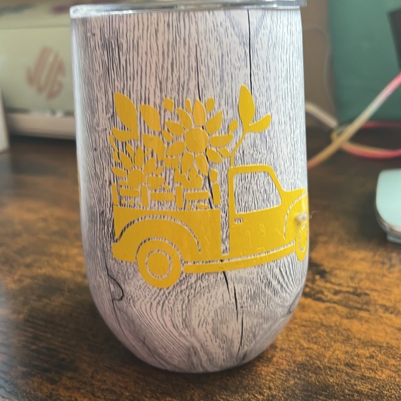 Custom cups - Picture 2 of 5
